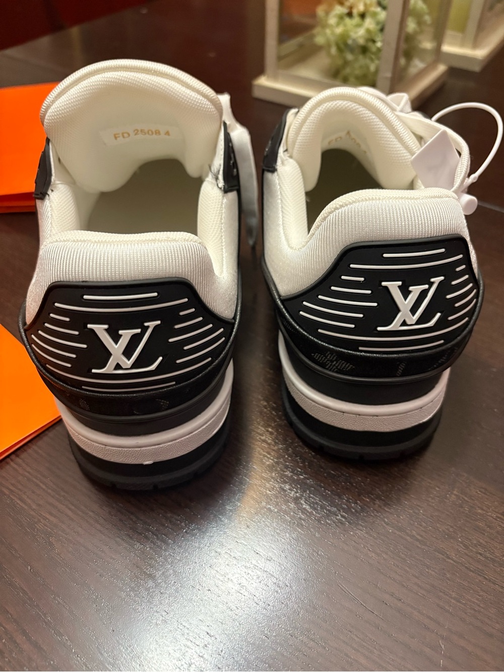 Louis Vuitton Men’s Black & White Monogram LV Low-Top Sneakers - Picture 3 of 9